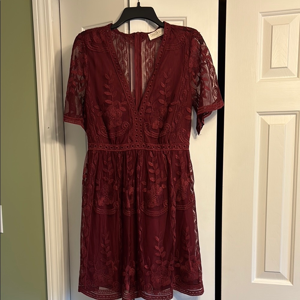 Elegant Lace Burgundy Dress